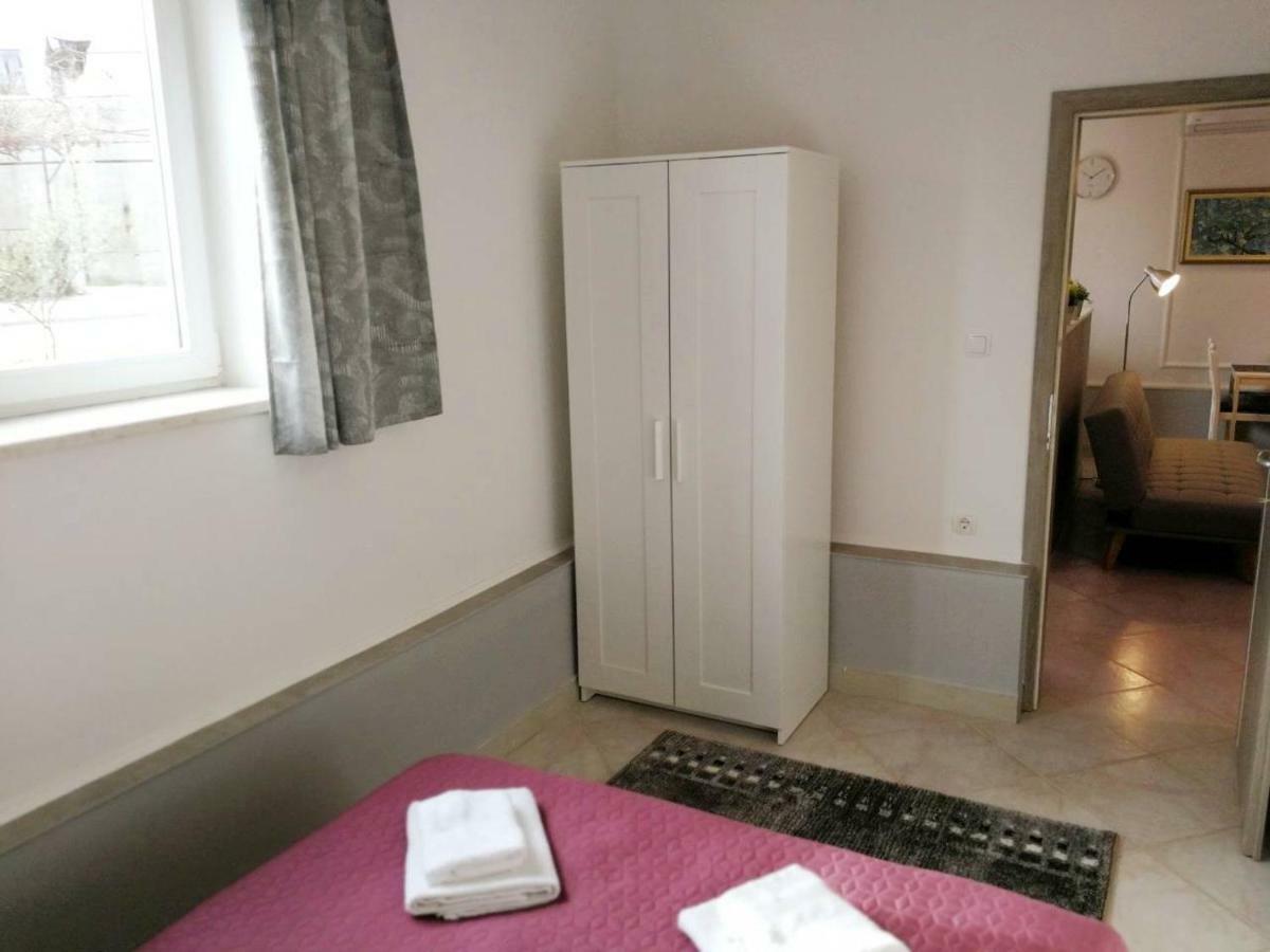 Apartment Unka *